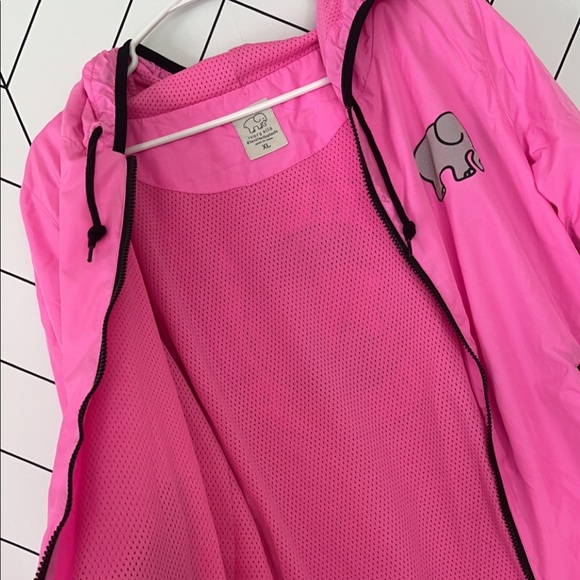 Brand new windbreaker - Picture 6 of 10